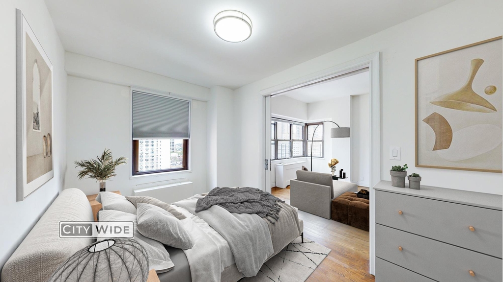 400 East 89th Street - Photo 1