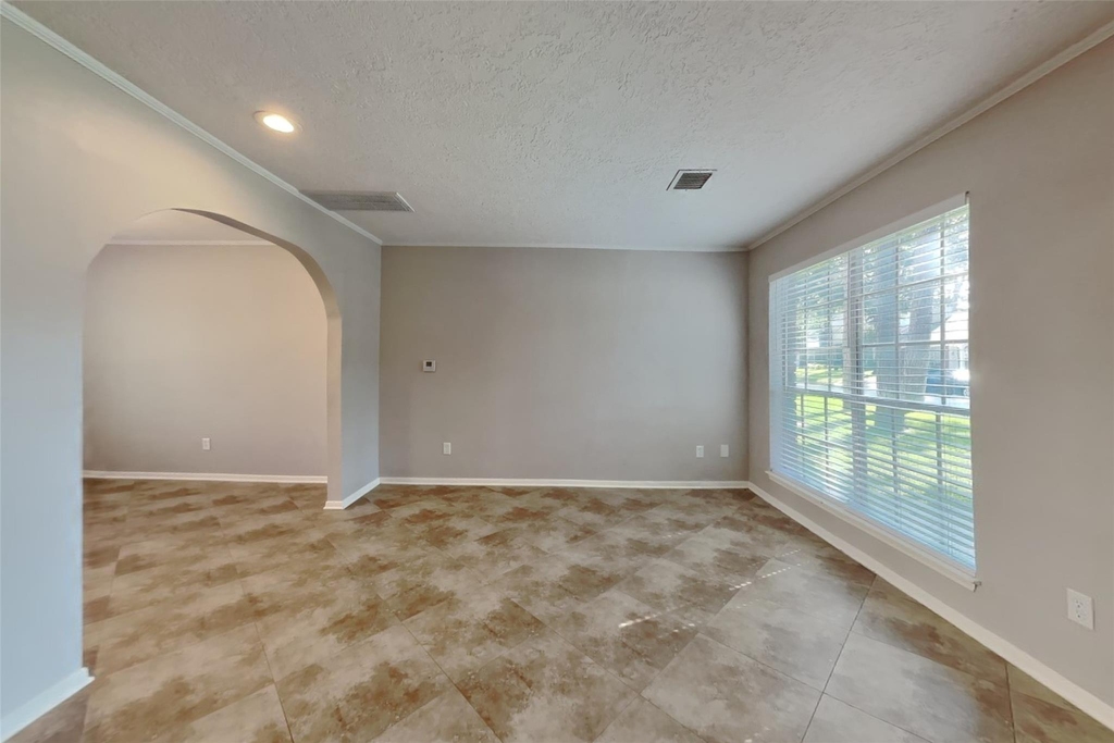 9322 Wandsworth Drive - Photo 3