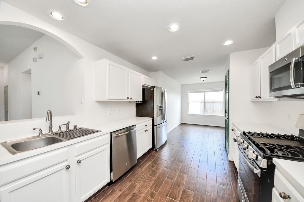 2511 Orchard Run Way - Photo 11