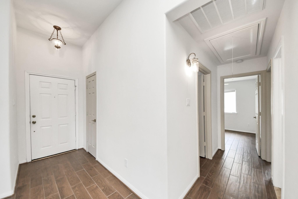 2511 Orchard Run Way - Photo 22