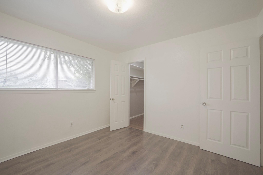 9811 Mango Street - Photo 21