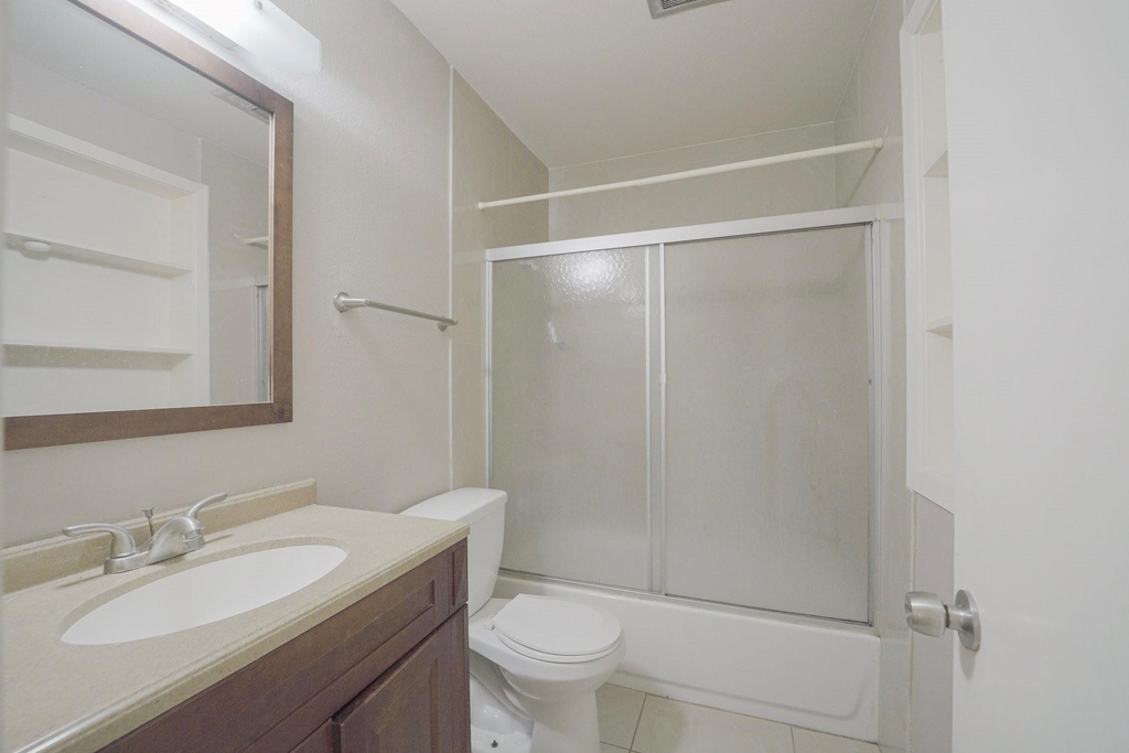 9811 Mango Street - Photo 19