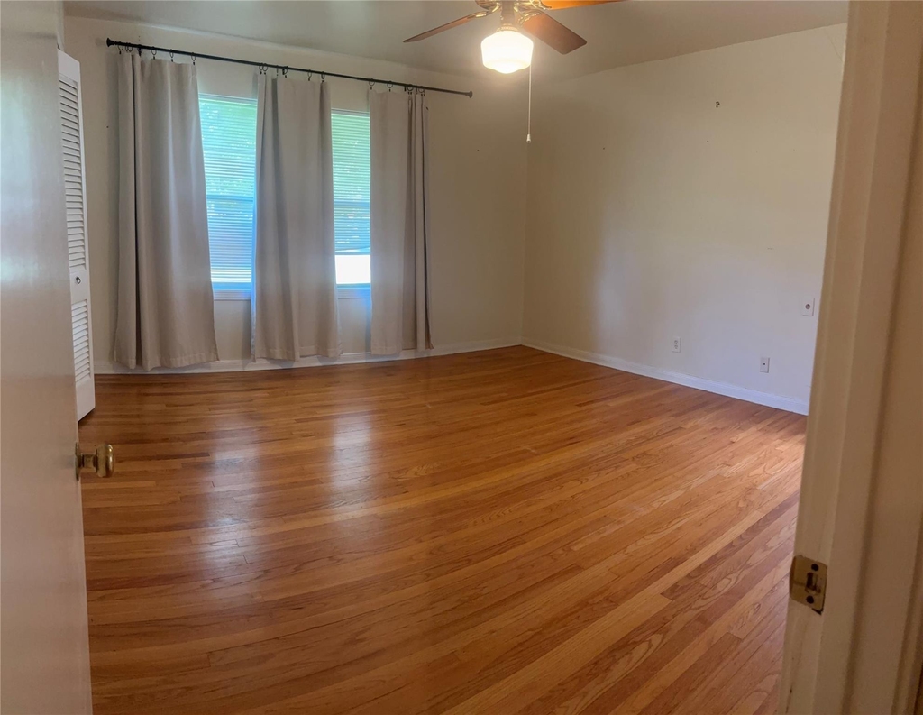 4713 Saxon Street - Photo 13