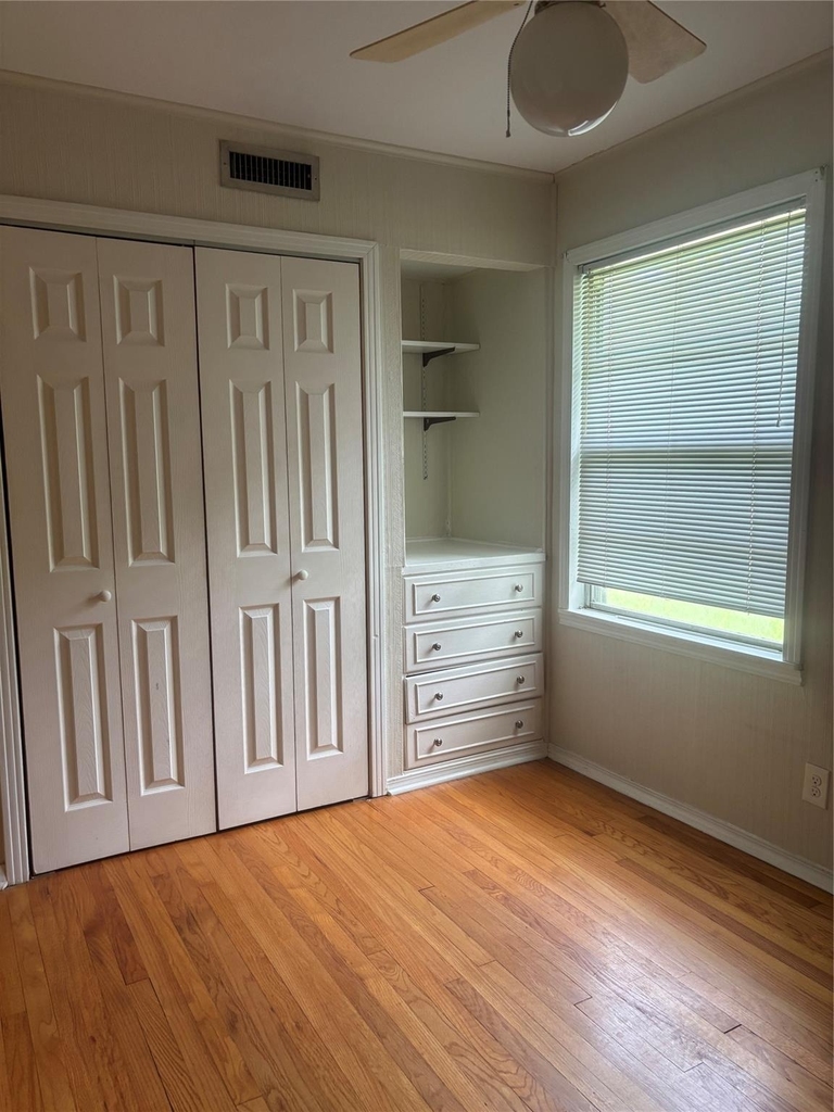 4713 Saxon Street - Photo 10