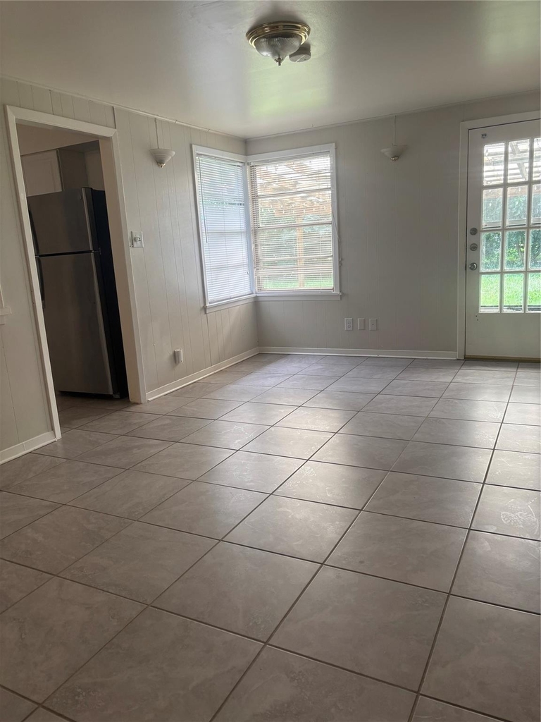 4713 Saxon Street - Photo 6