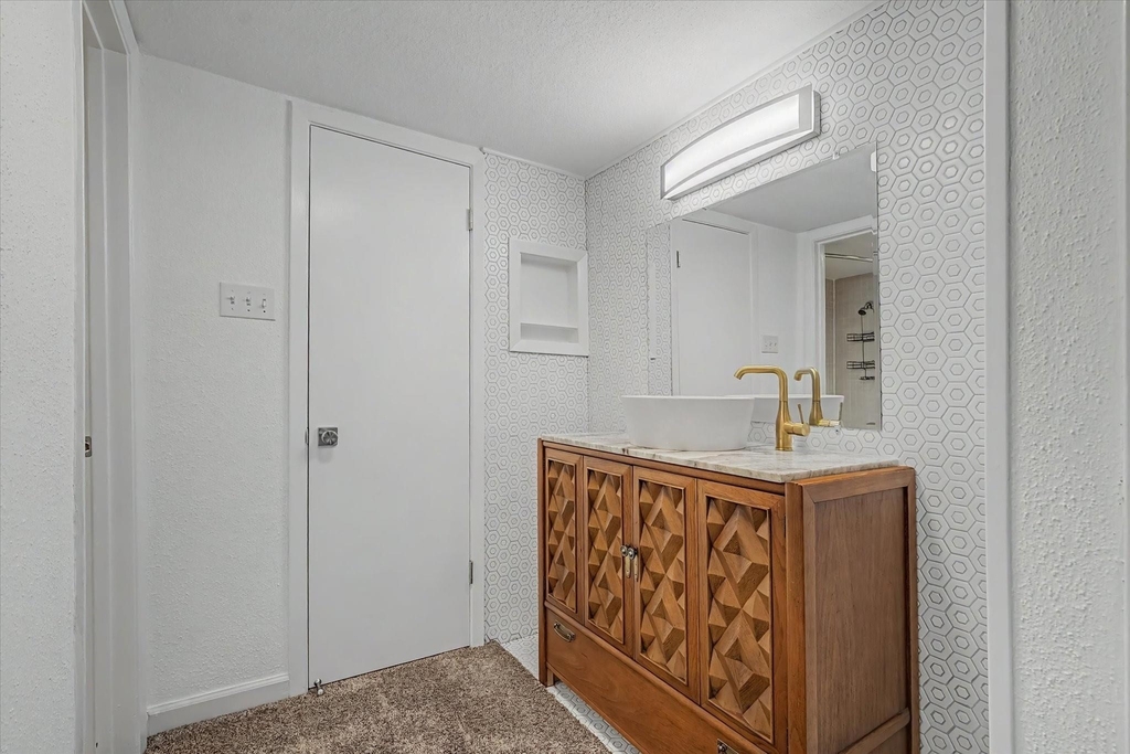 7575 Katy Freeway - Photo 41