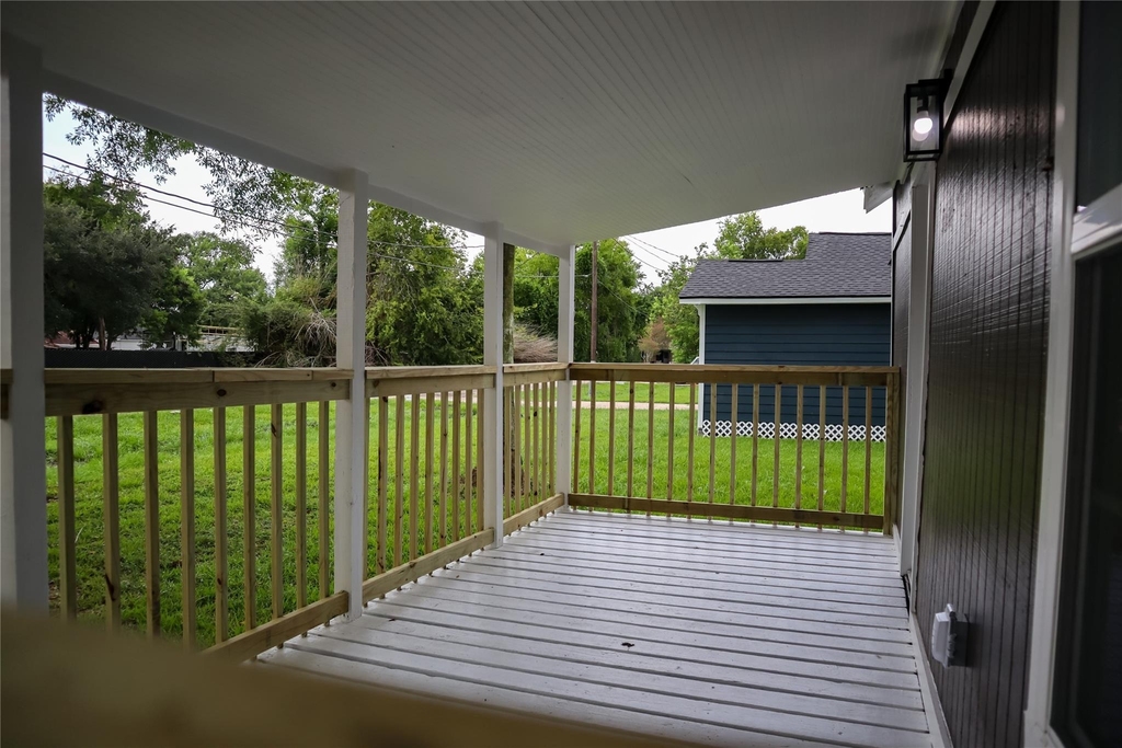 621 North Street - Photo 28