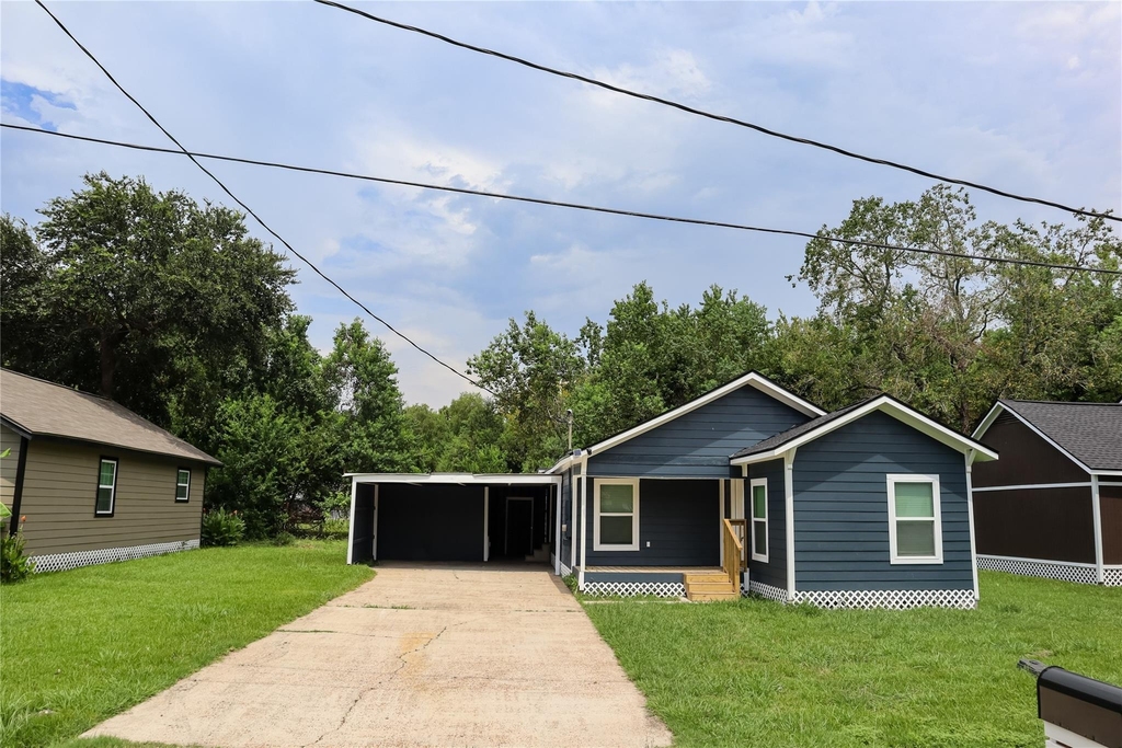 621 North Street - Photo 1