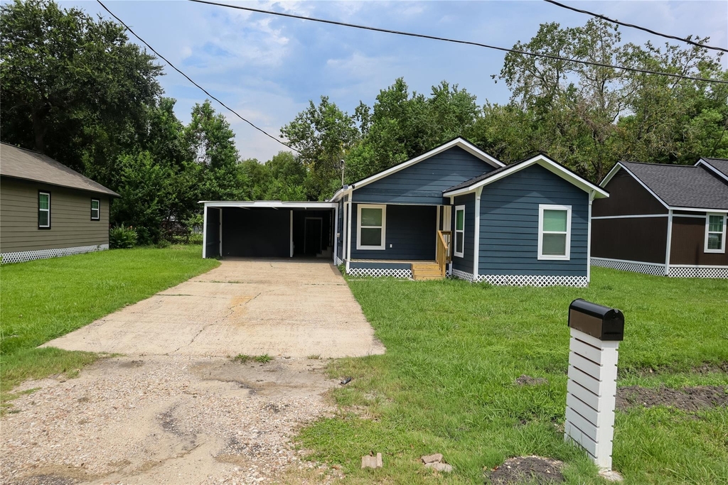 621 North Street - Photo 0