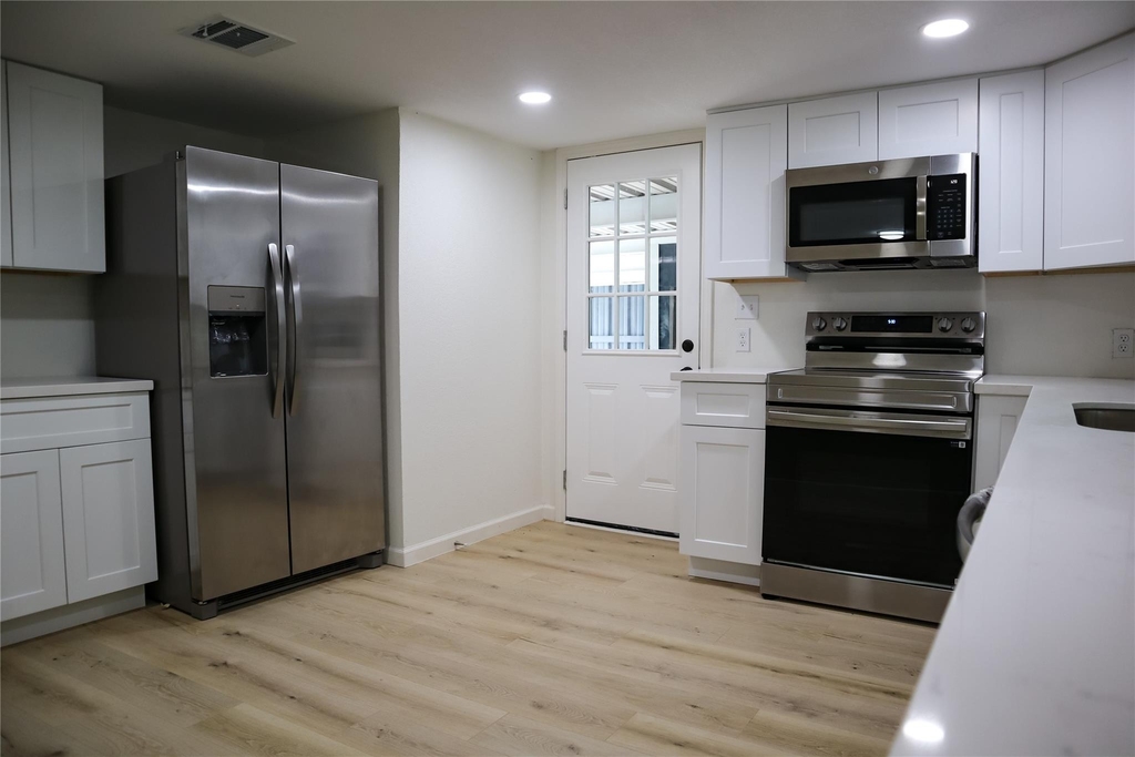 621 North Street - Photo 9