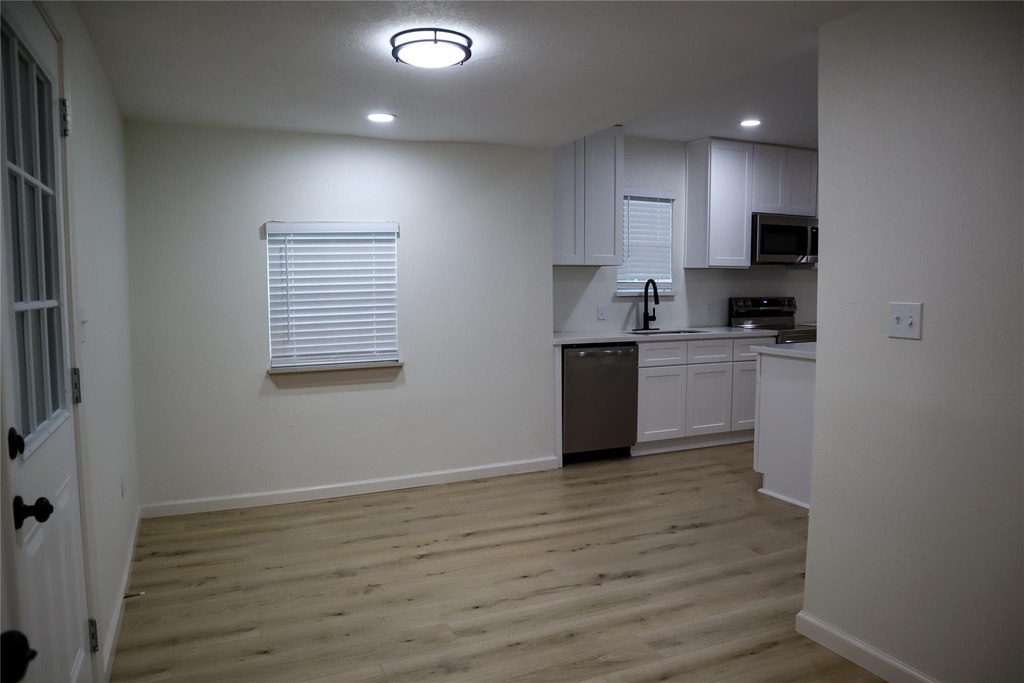 621 North Street - Photo 34