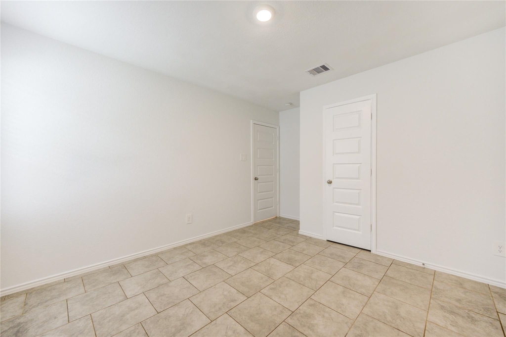 7547 Cattle Walker Court - Photo 16