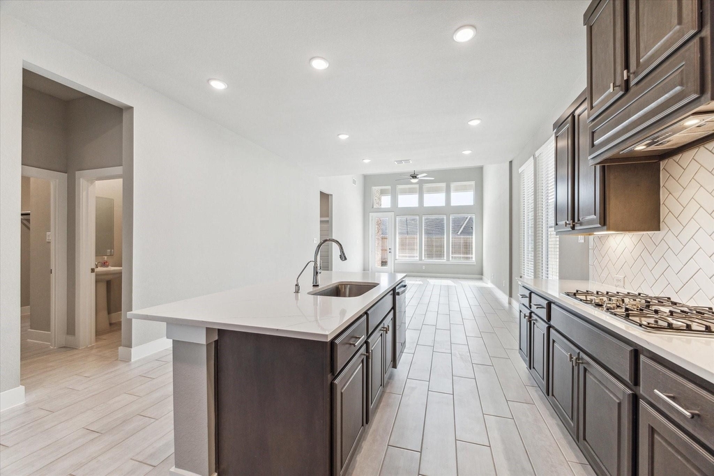 127 Nightshade St - Photo 6