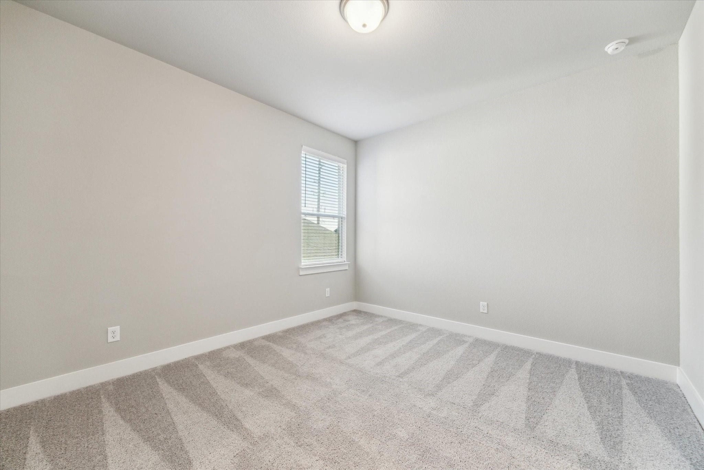 127 Nightshade St - Photo 10