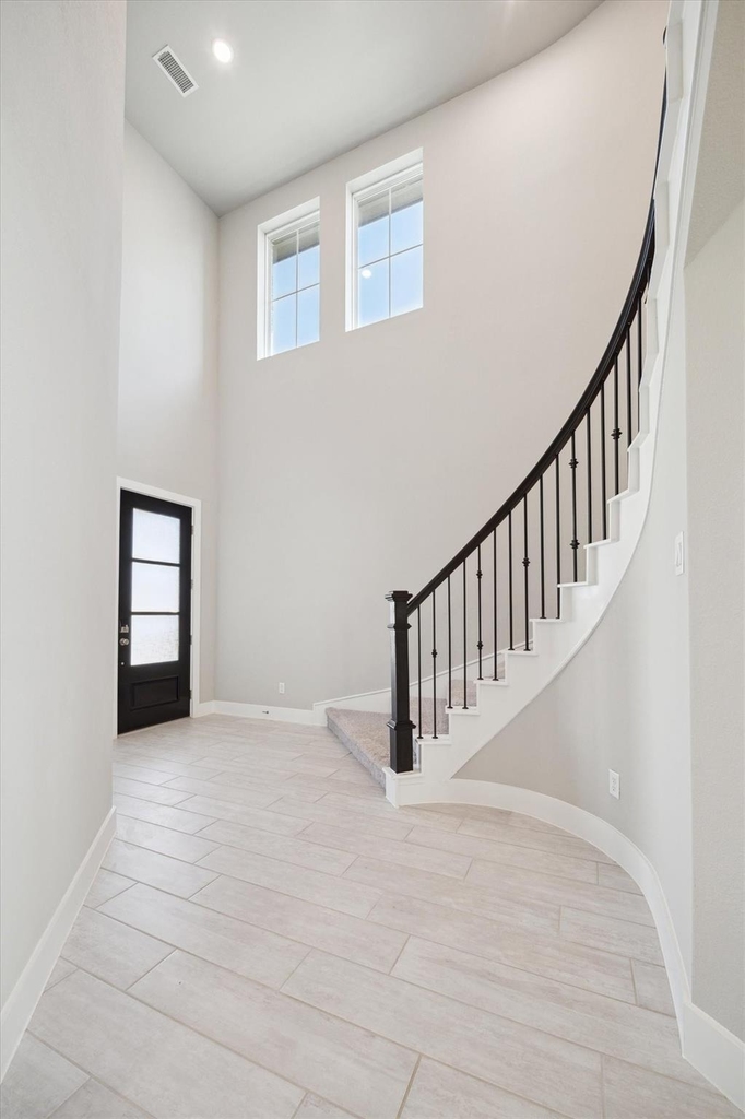 127 Nightshade St - Photo 3