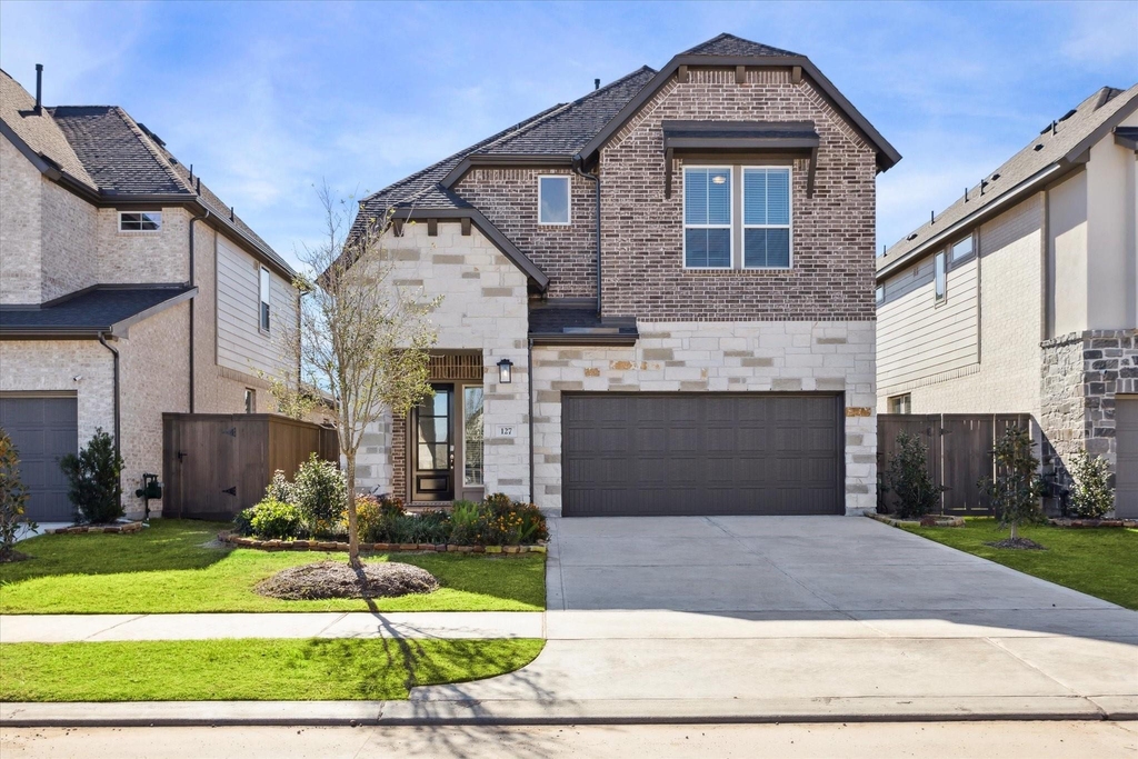 127 Nightshade St - Photo 1