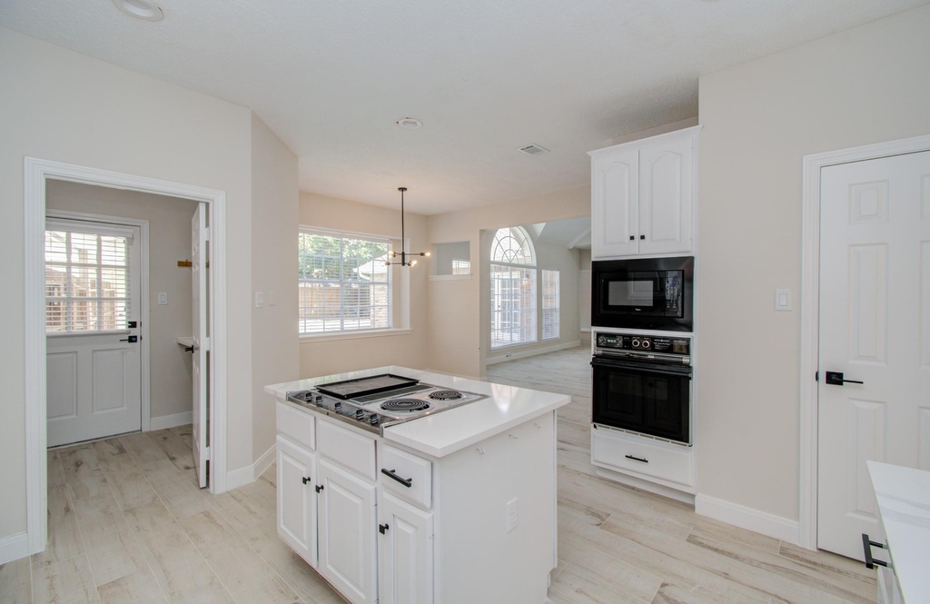 1711 Stone Meadows Lane - Photo 10