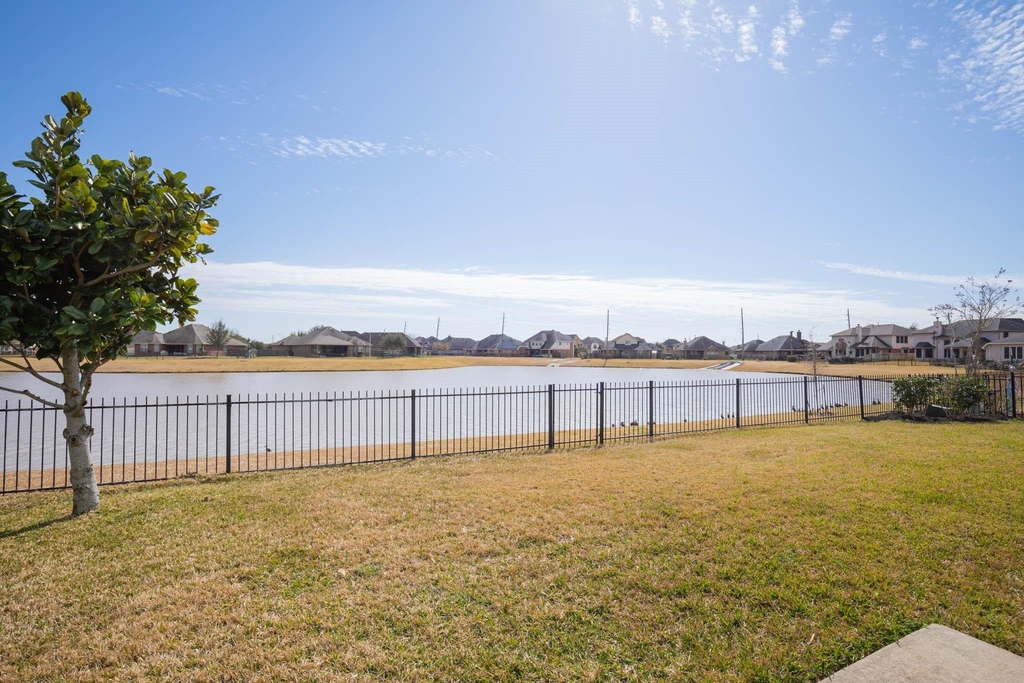 835 Aqua Vista - Photo 34