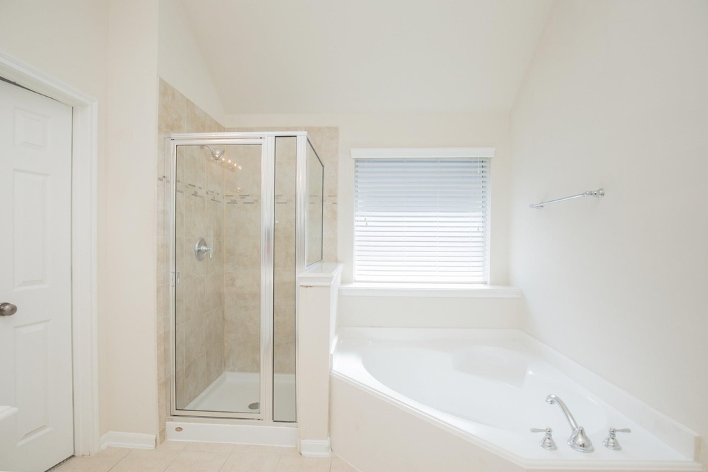 835 Aqua Vista - Photo 26