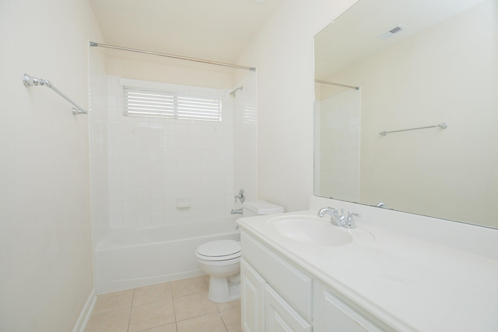 835 Aqua Vista - Photo 29