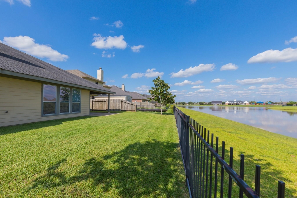 835 Aqua Vista - Photo 36