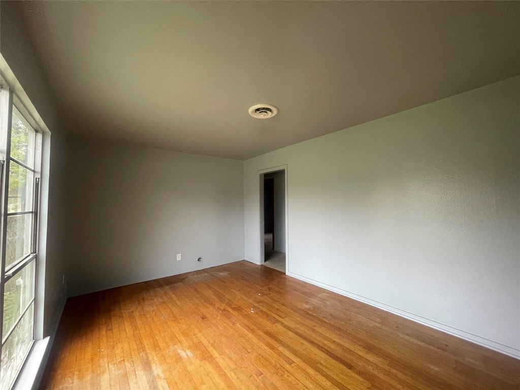 4810 Airport Boulevard - Photo 4