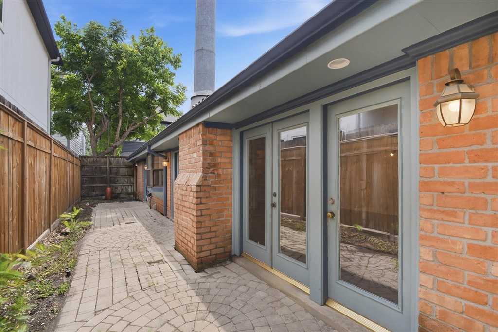 2501 Driscoll Street - Photo 21