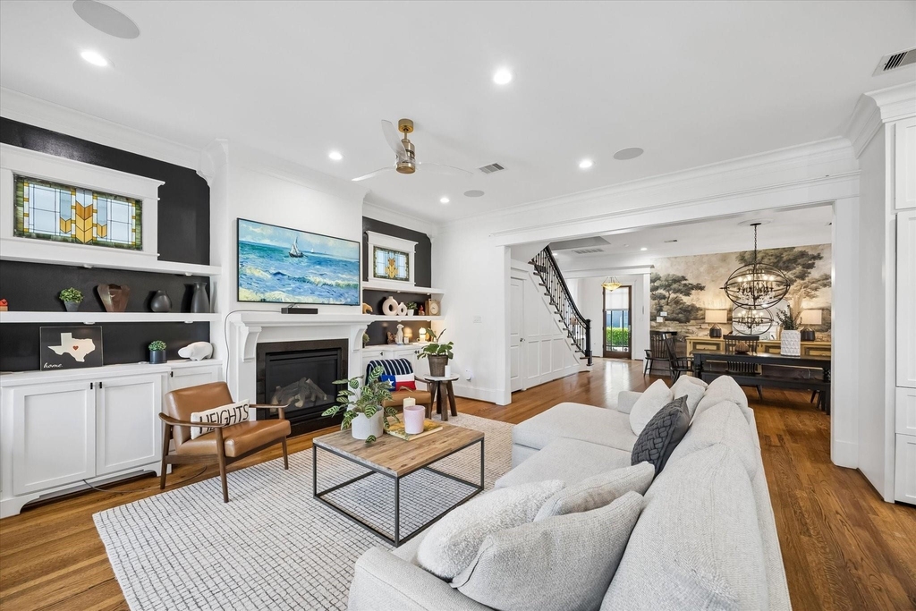 345 W 16th Street - Photo 9