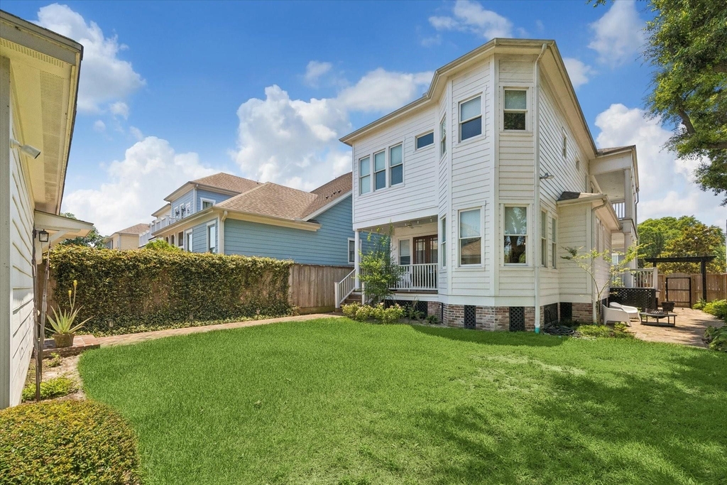 345 W 16th Street - Photo 22