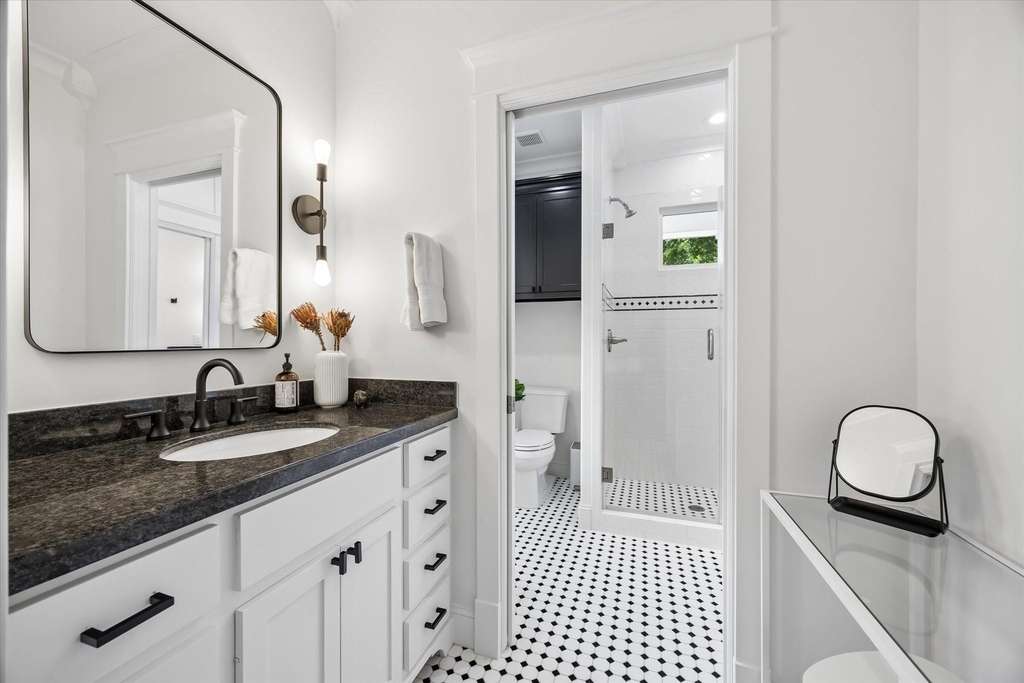 345 W 16th Street - Photo 19