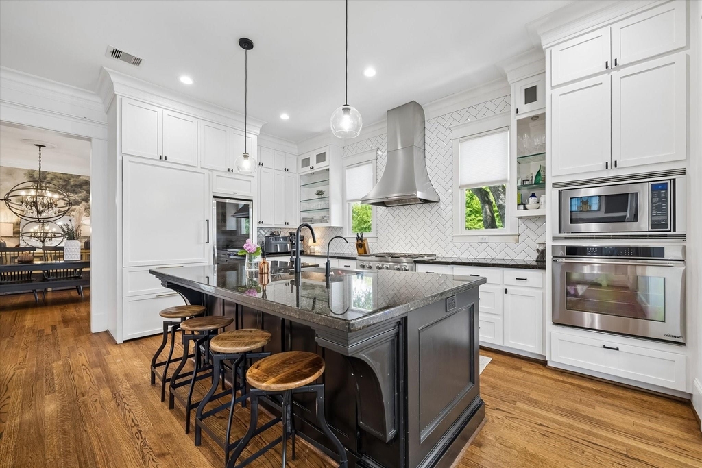 345 W 16th Street - Photo 12