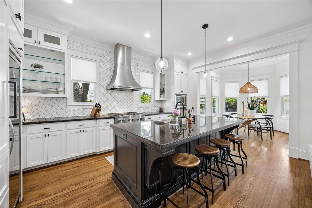 345 W 16th Street - Photo 10