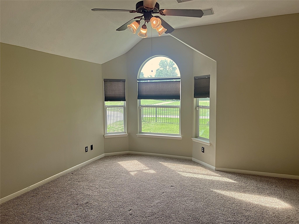 18718 Walden Forest Drive - Photo 17