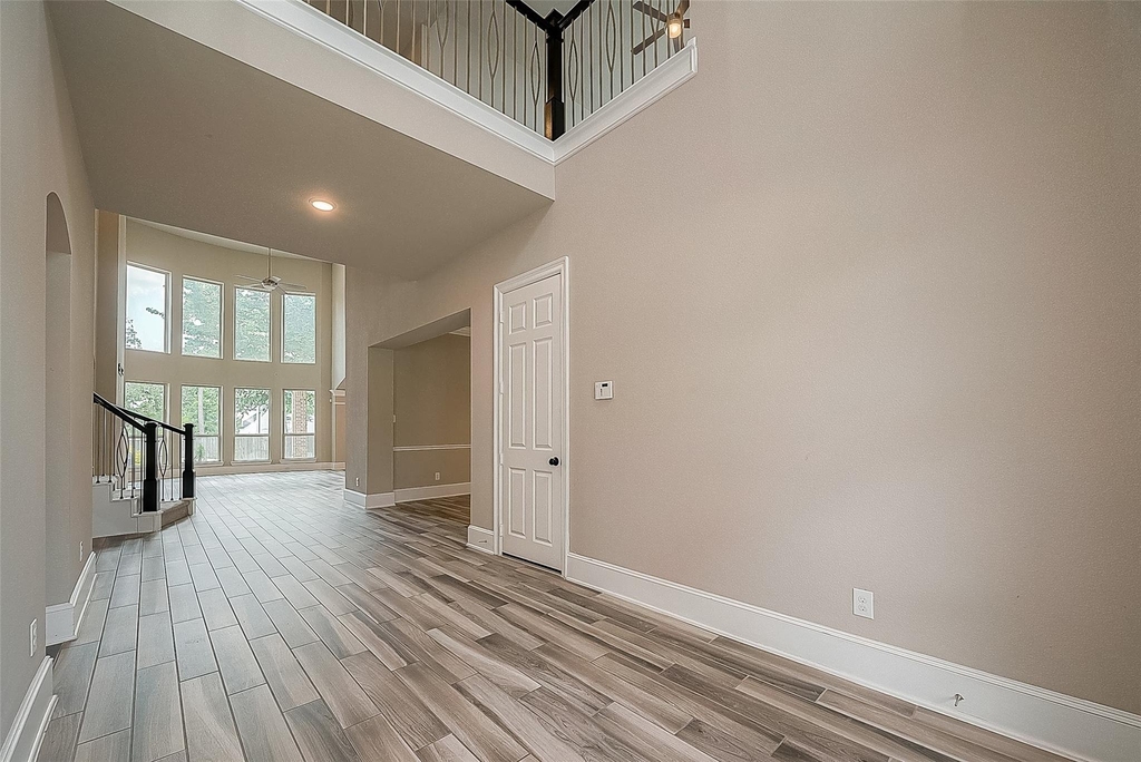 115 N Winter Sunrise Circle - Photo 5