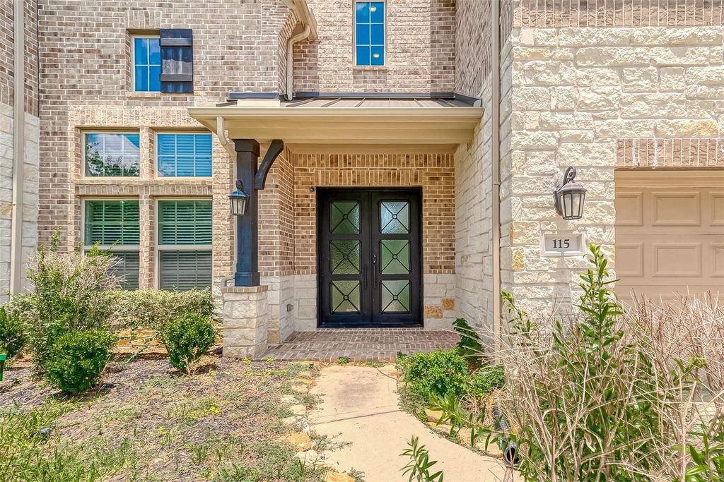 115 N Winter Sunrise Circle - Photo 2
