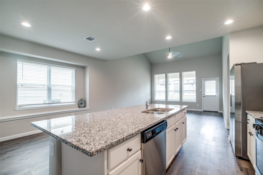 3649 Cub Drive - Photo 6