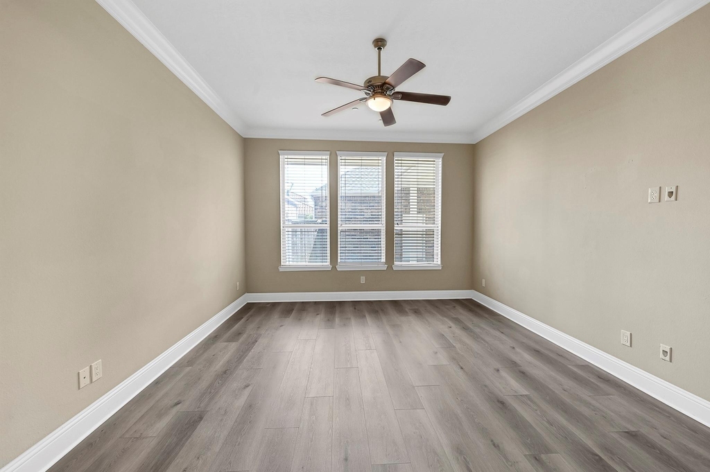 614 Imperial Boulevard - Photo 10