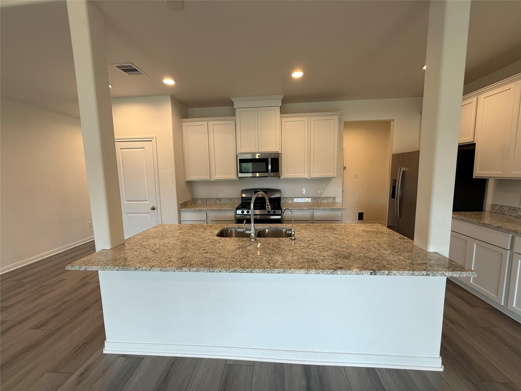 11707 Eclipse Drive - Photo 10