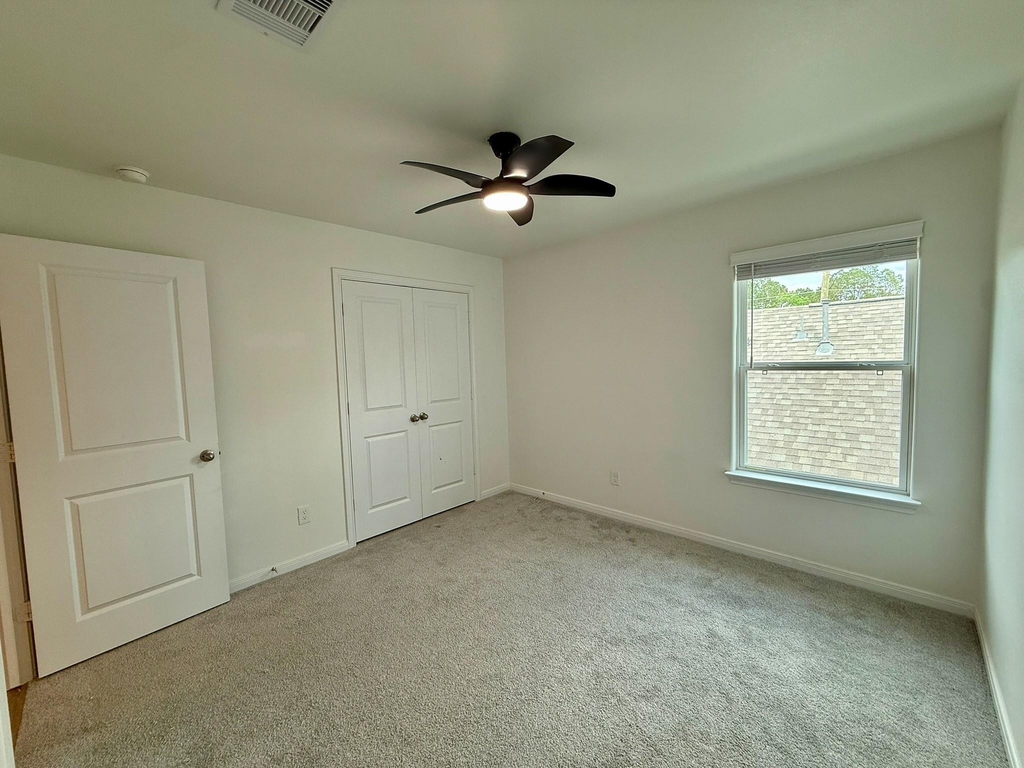 11707 Eclipse Drive - Photo 32