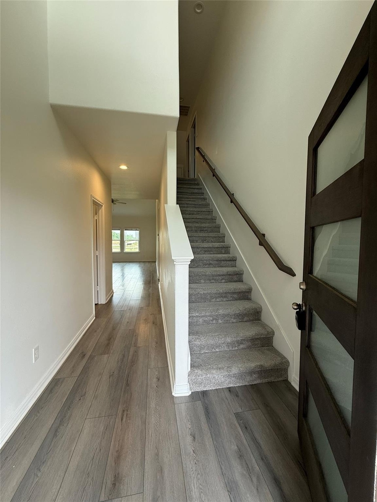 11707 Eclipse Drive - Photo 2
