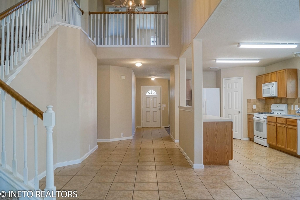 2819 Foster Hill Drive - Photo 14