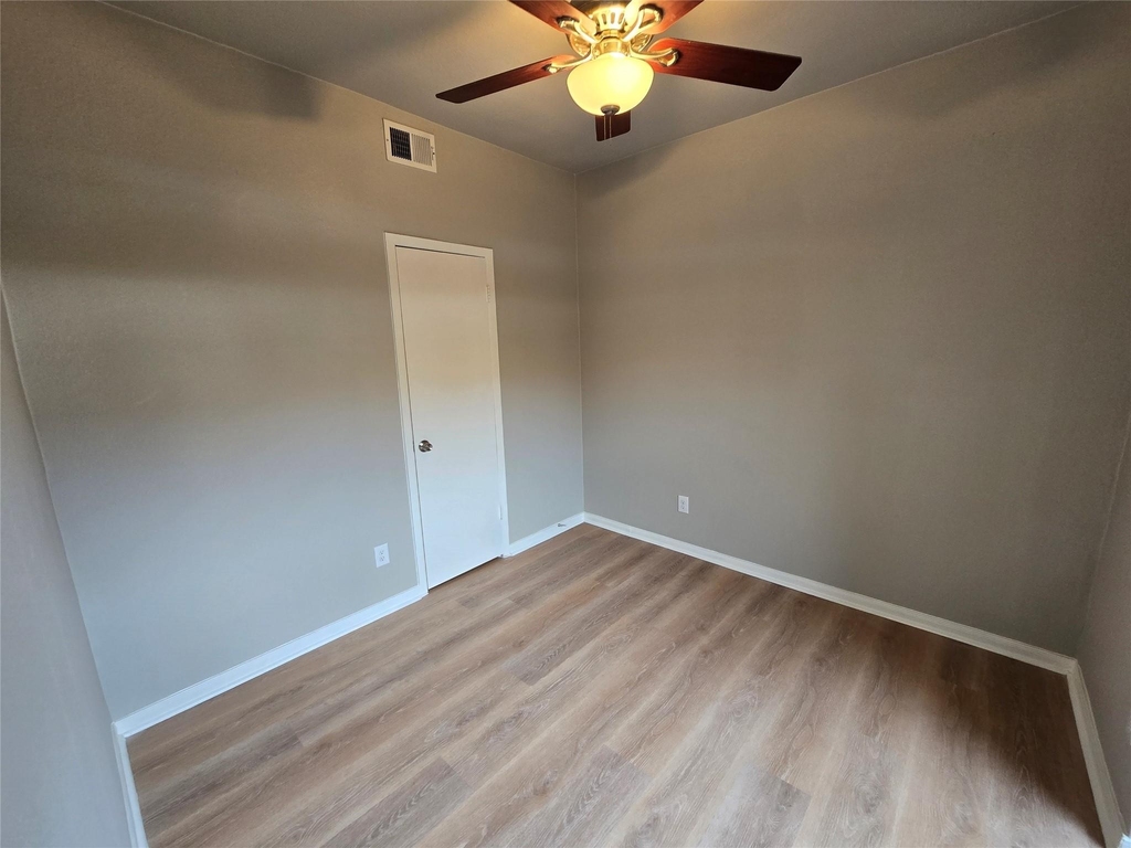 1818 Augusta Drive - Photo 10