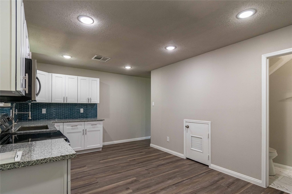 7921 Cook Road - Photo 3