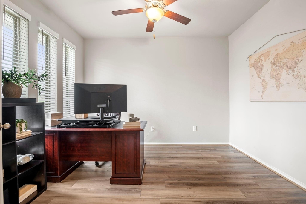 21631 Cascades Pass Court - Photo 6