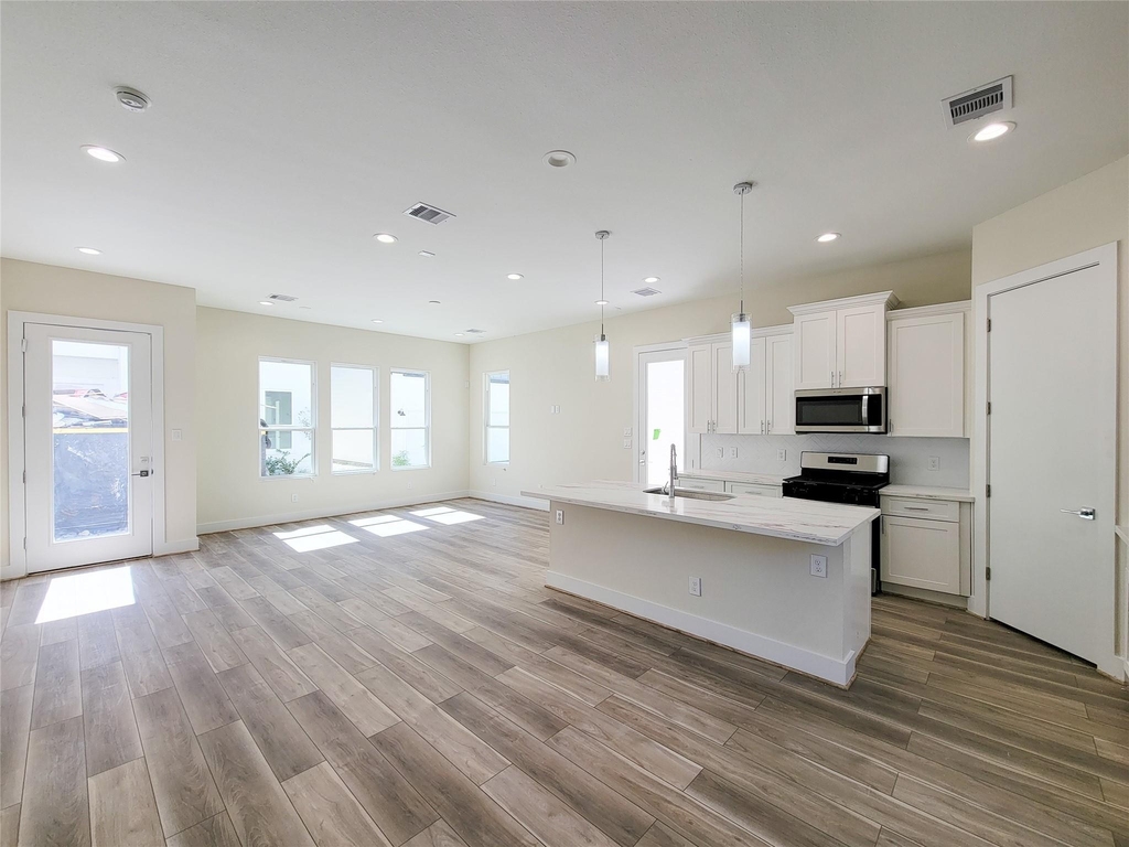 5931 Beall Street - Photo 9