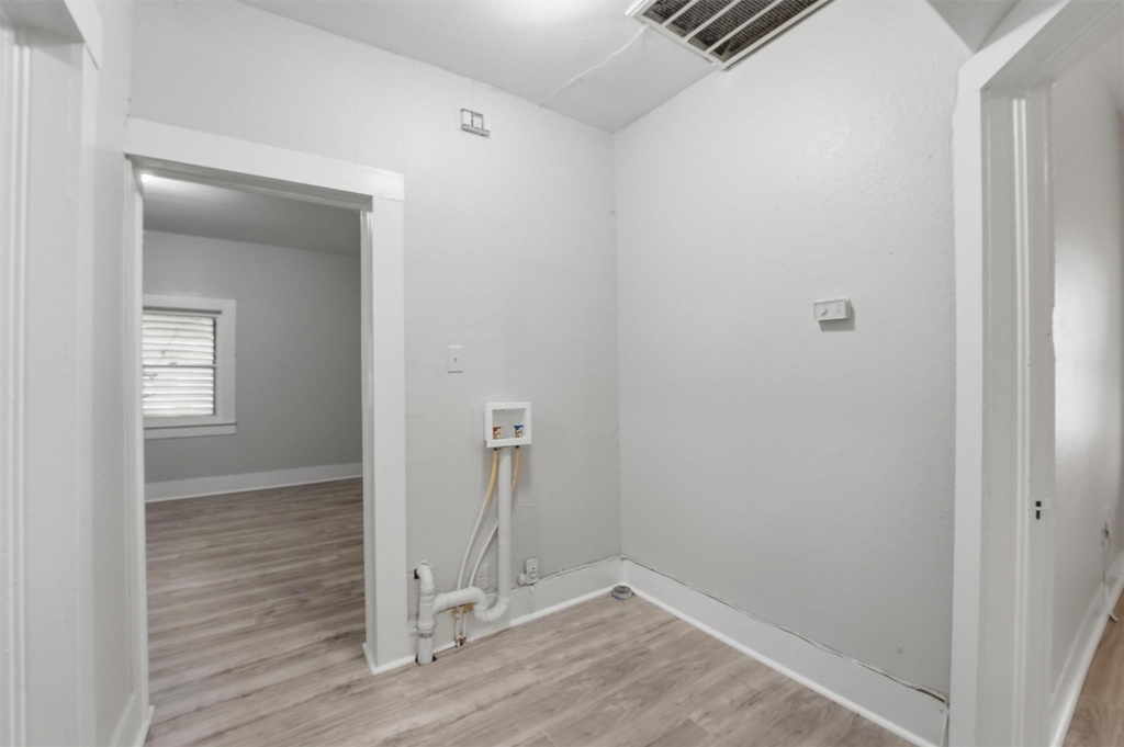 811 W Broad Street - Photo 12