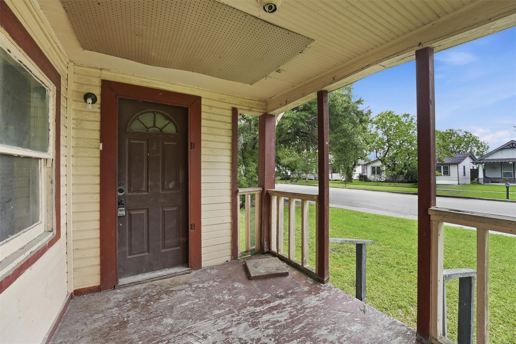 811 W Broad Street - Photo 4