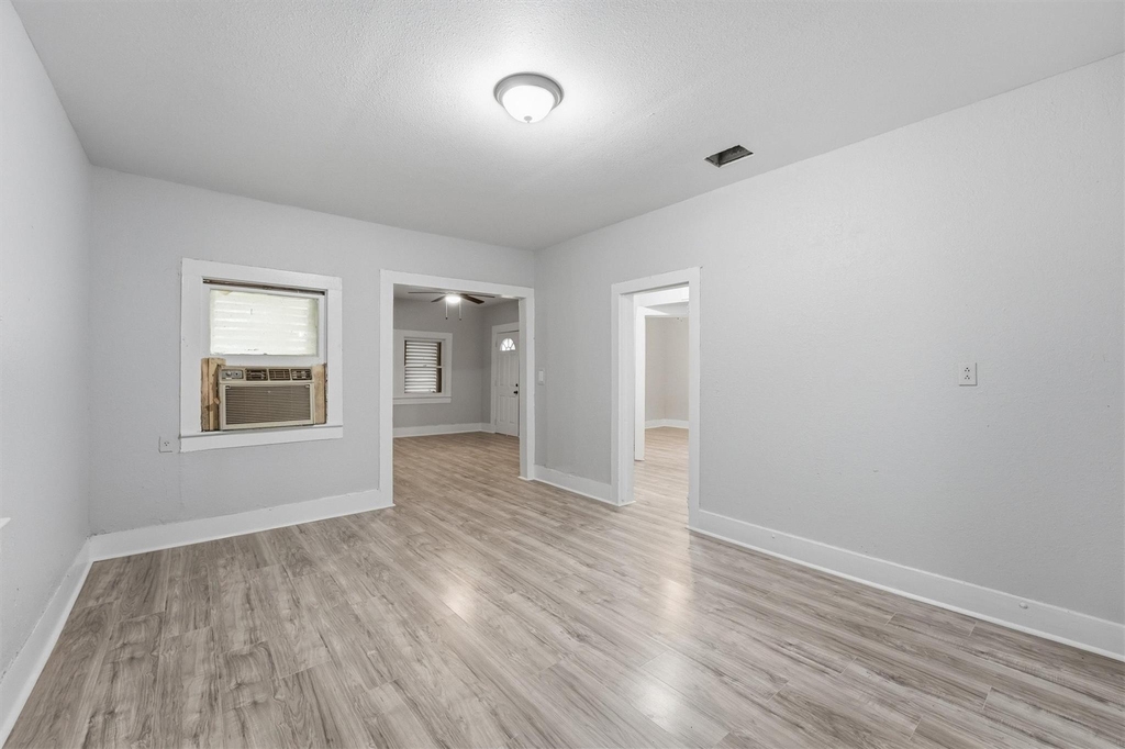 811 W Broad Street - Photo 10