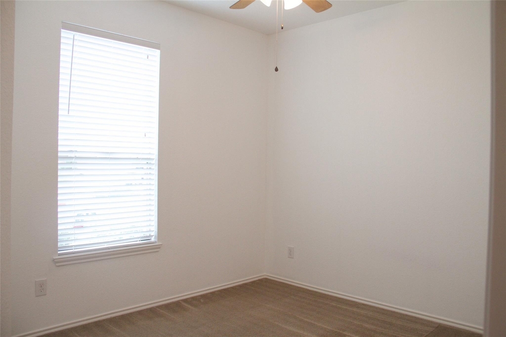 2711 Cally Court - Photo 14