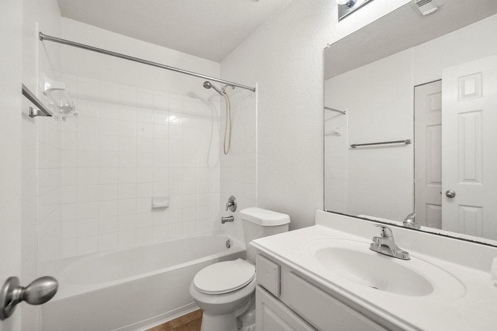 3211 Falcon Trail Drive - Photo 32